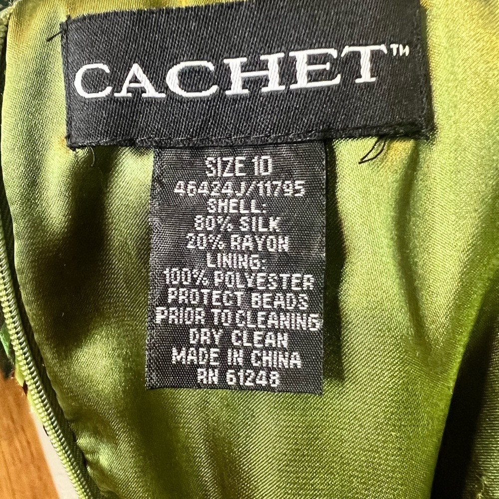 Cachet Silk and Rayon Size 10, gold/green, beaded and jeweled collar gown. - Picture 4 of 10